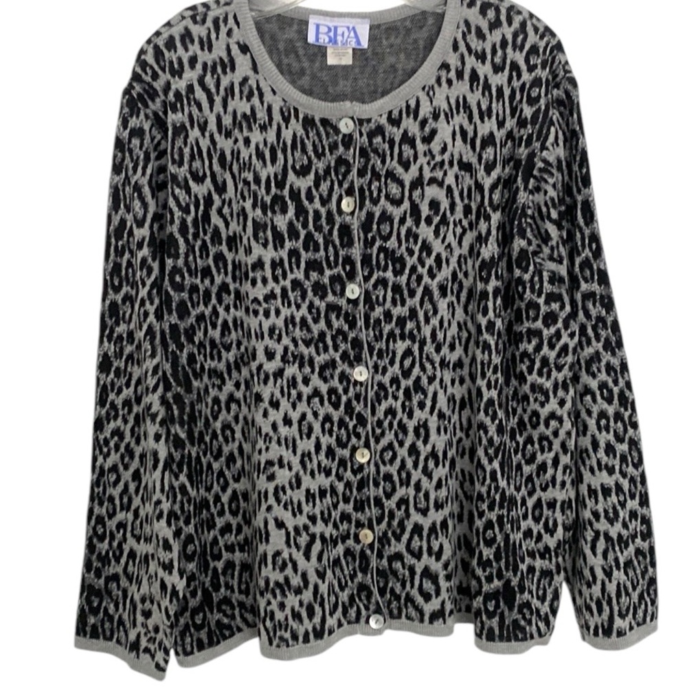 BFA Classics Vintage Gray Black Leopard Print Layered Sweater US 1X